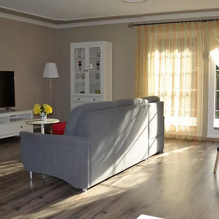 Apartment -ferienwohnung Whg 1 Im Eg- *